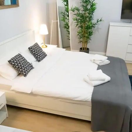 Ultra Central Fun Bukurešť Exteriér fotografie